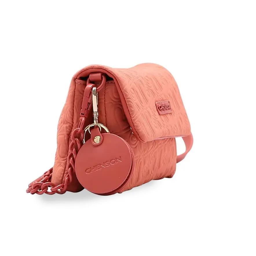 Bolsa Chenson Heart Cool coral vista lateral com alça de corrente e chaveiro